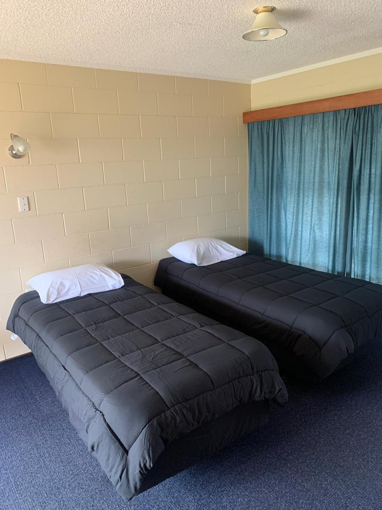 Wayfarer Motel Каитаиа Экстерьер фото